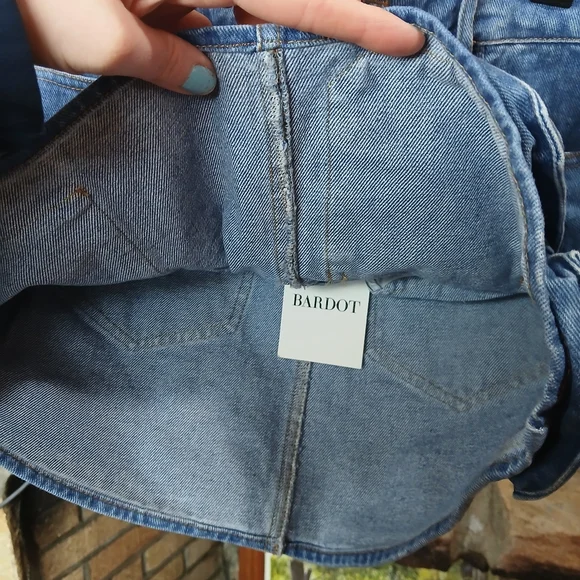 Bardot Vintage Blue Zerah Cargo Mini Denim Skirt Size 4 Retails $108 - Picture 7 of 9